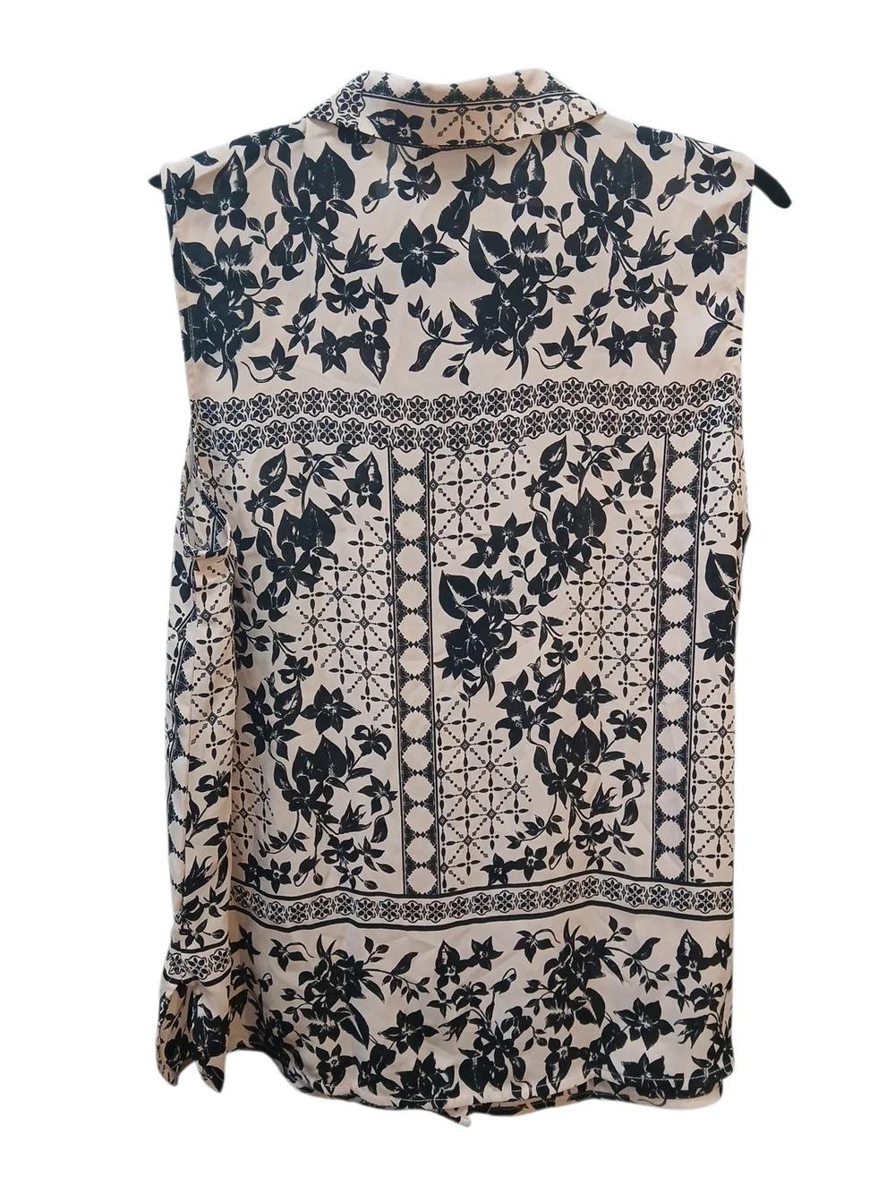 Liz Claiborne Black Floral Print On Pink Sleeveless Button-Up #188 - Picture 3 of 5
